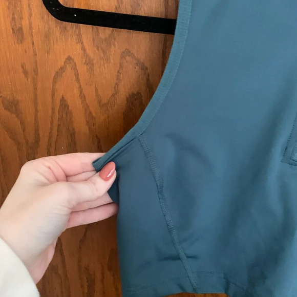 Nike Women’s Pro Dri-Fit Cropped 1/2 Zip Training Tank - Picture 3 of 7